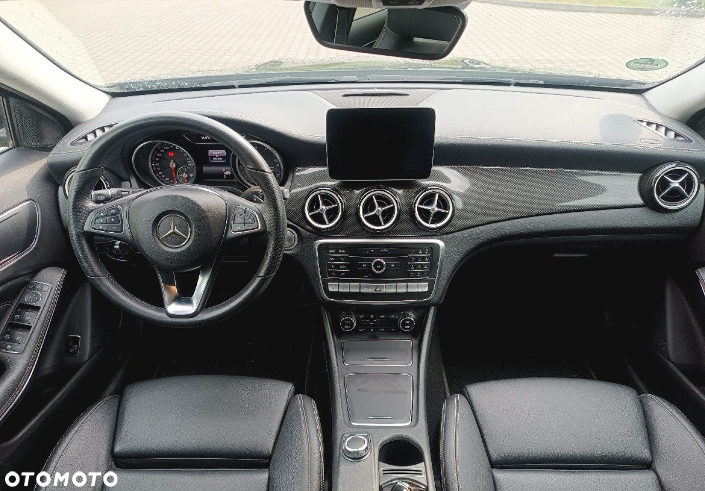 Mercedes-Benz GLA - 26