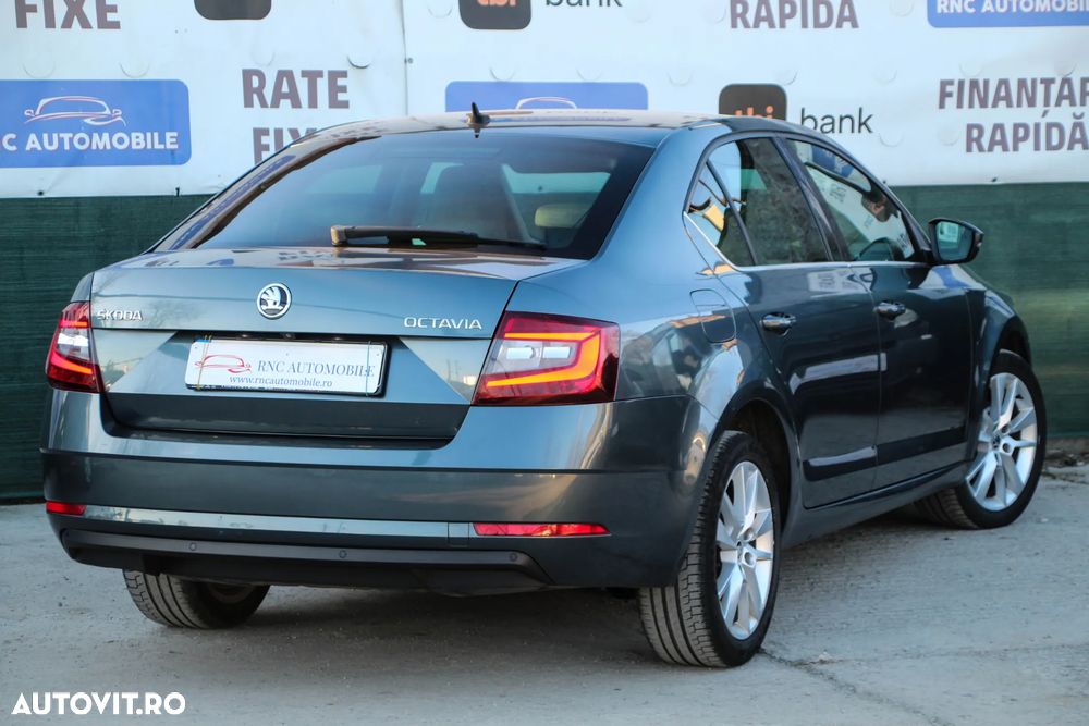 Skoda Octavia 1.6 TDI DSG Ambition - 3