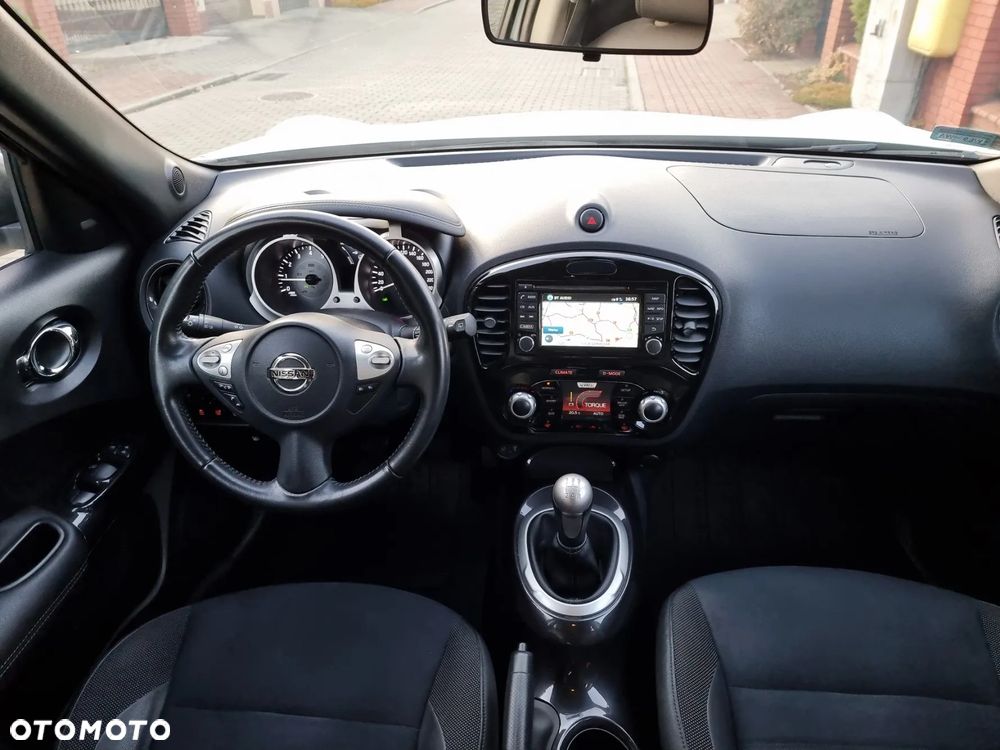 Nissan Juke 1.6 N-Connecta - 28