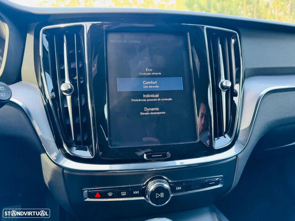 Volvo V60 2.0 D3 Inscription - 35