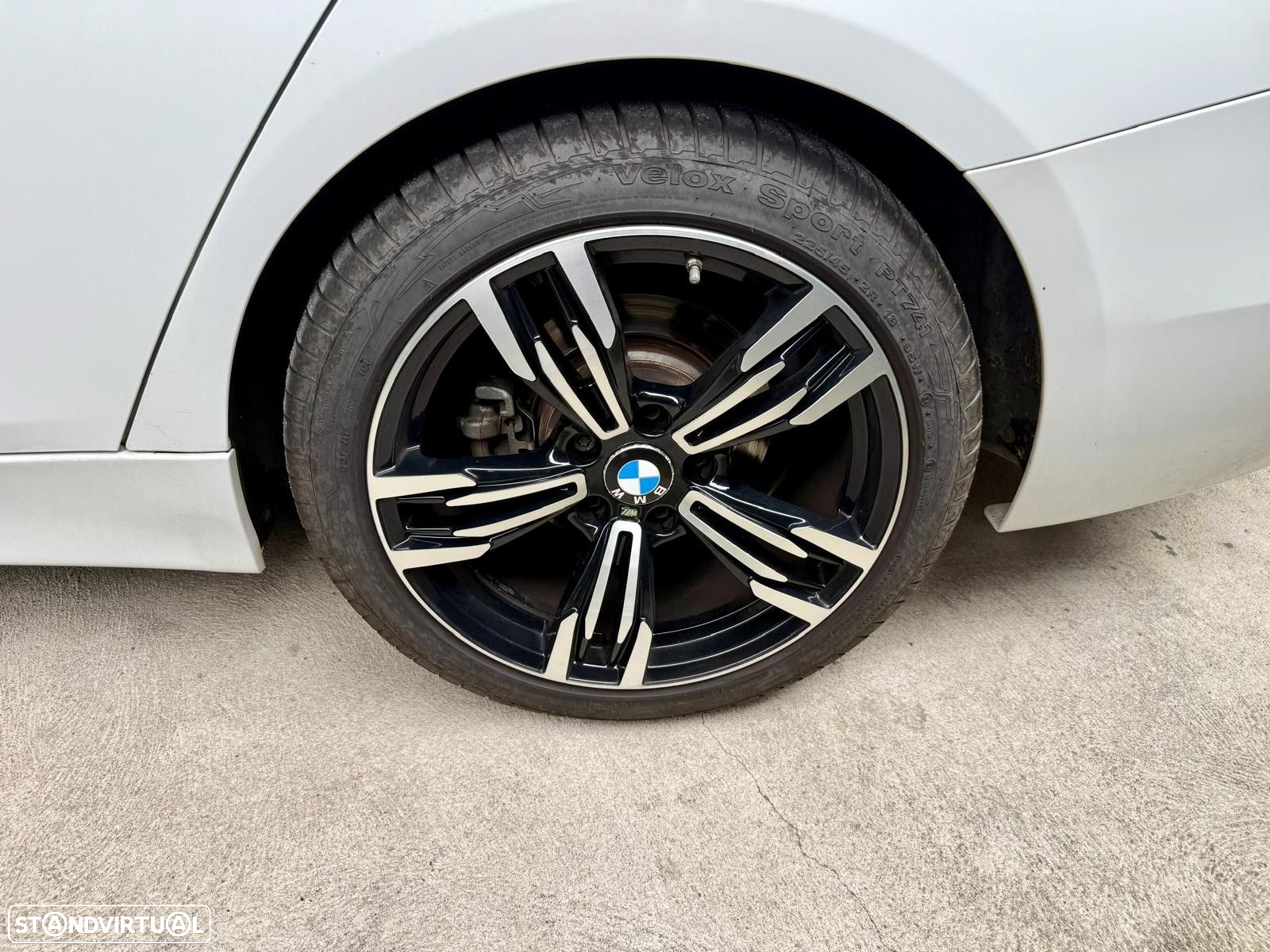 BMW 320 d Touring Auto Pack M - 20