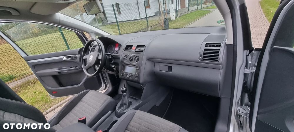 Volkswagen Touran 1.6 Trendline - 32