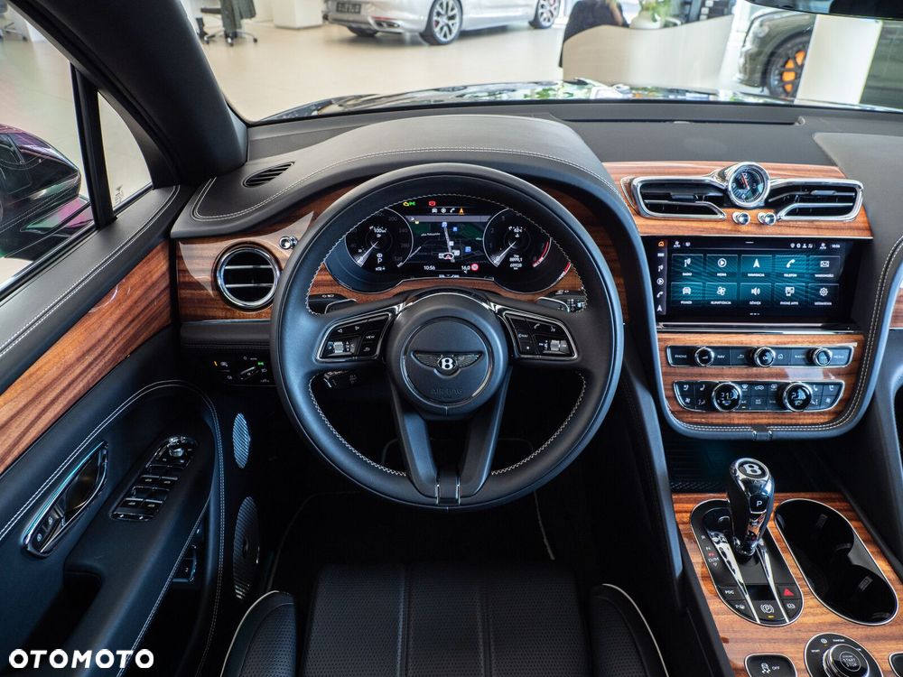 Bentley Bentayga - 18