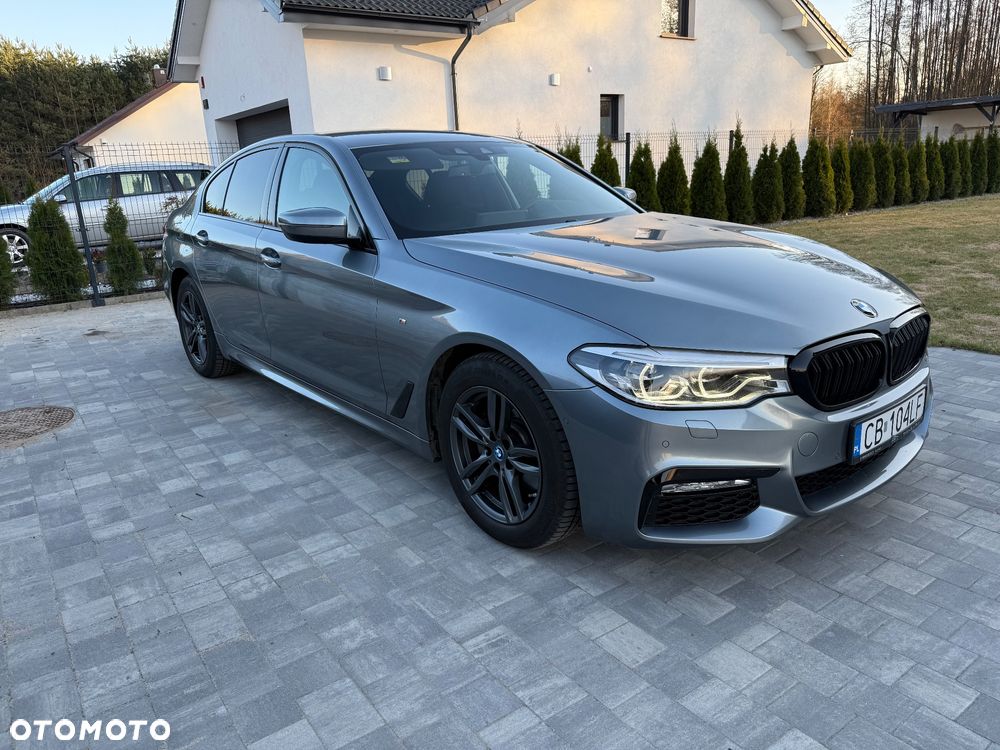 BMW Seria 5 520d M Sport - 1