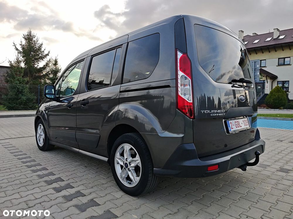 Ford Tourneo Connect 1.5 TDCi Start-Stop Titanium - 8