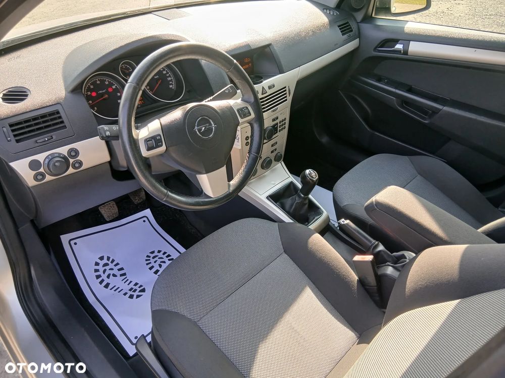 Opel Astra 1.6 Style - 22