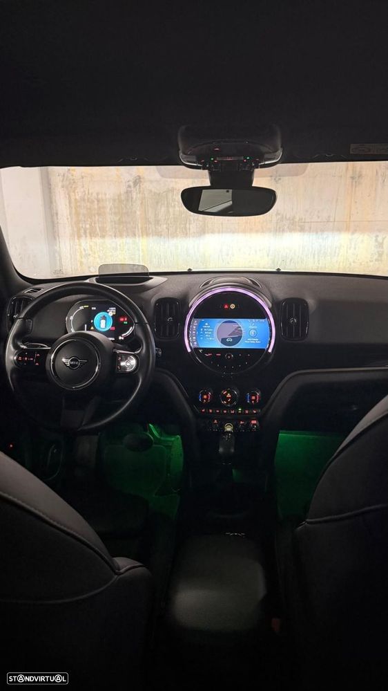 MINI Countryman Cooper SE ALL4 Auto - 29