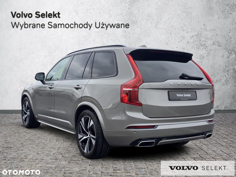 Volvo XC 90 - 7