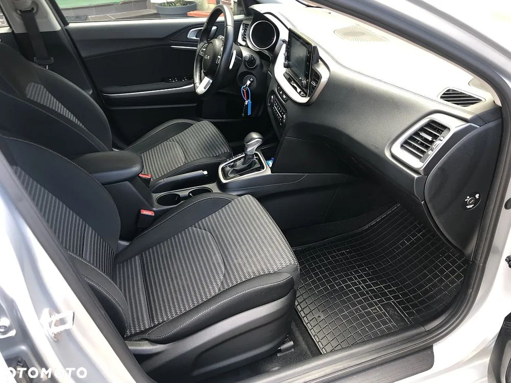 Kia Ceed 1.5 T-GDI L DCT - 30