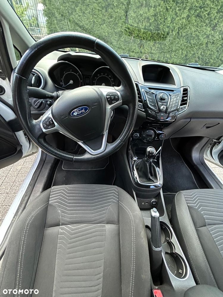 Ford Fiesta - 6