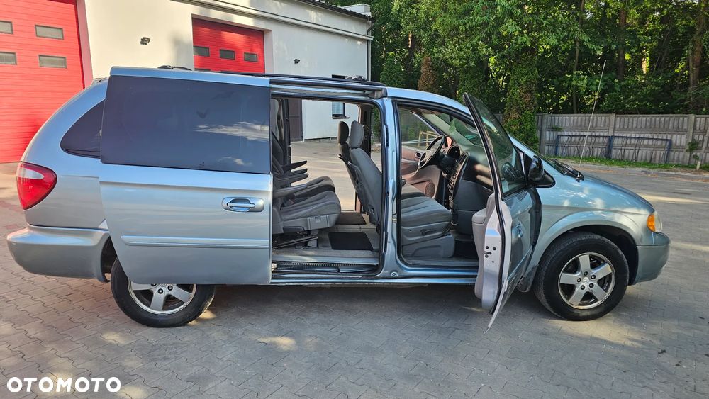 Dodge Grand Caravan - 22