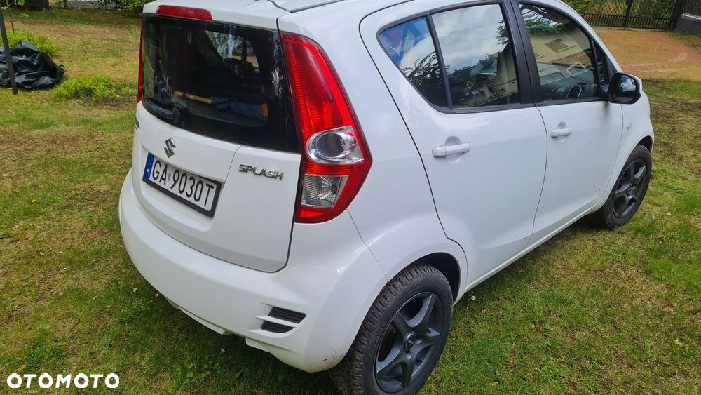 Suzuki Splash - 4