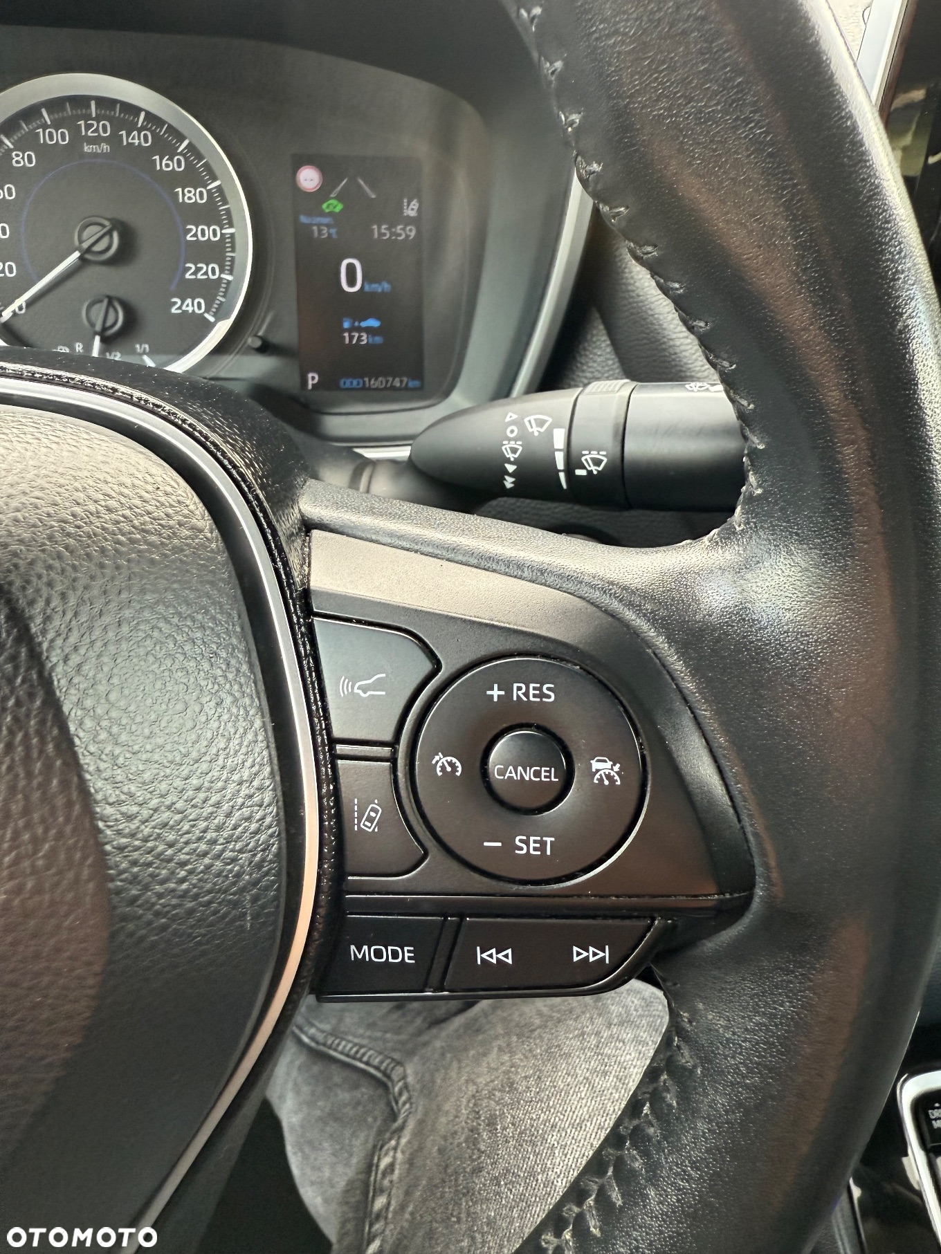 Toyota Corolla 1.8 Hybrid Comfort - 9