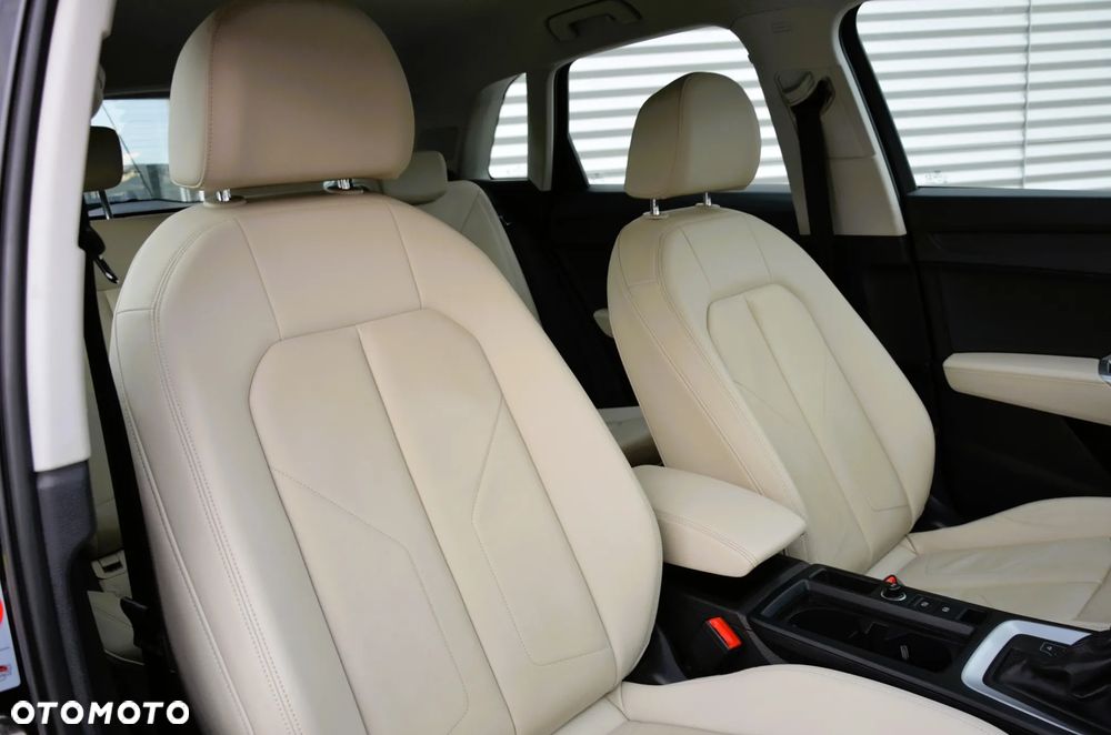 Audi Q3 35 TDI Quattro S tronic - 22