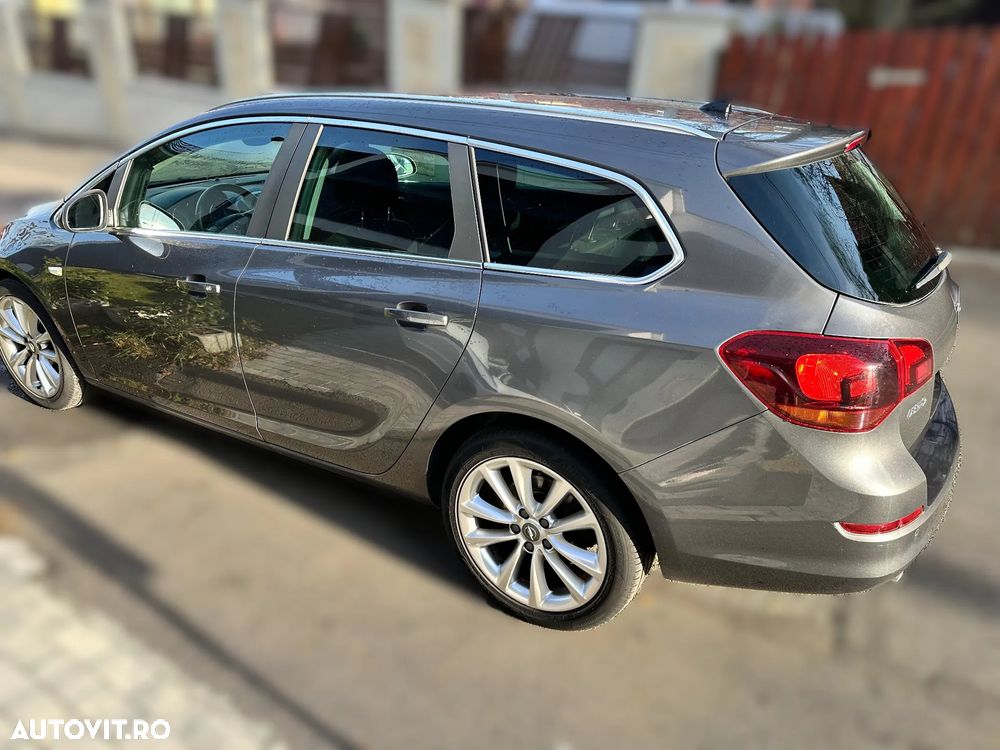 Opel Astra Sports Tourer 2.0 CDTI Cosmo - 5