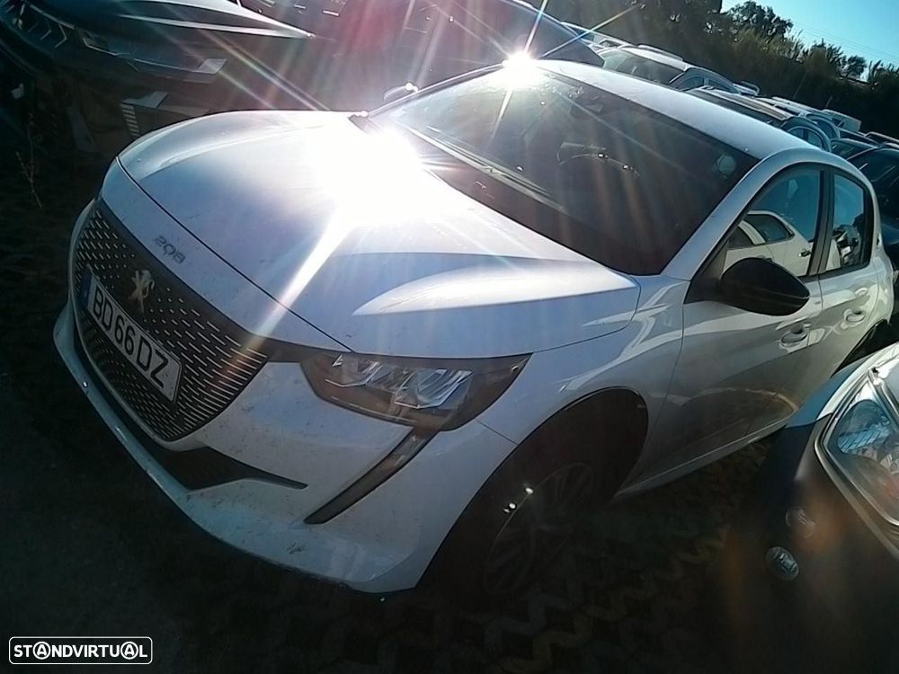 Peugeot e-208 50 kWh Active Pack - 6