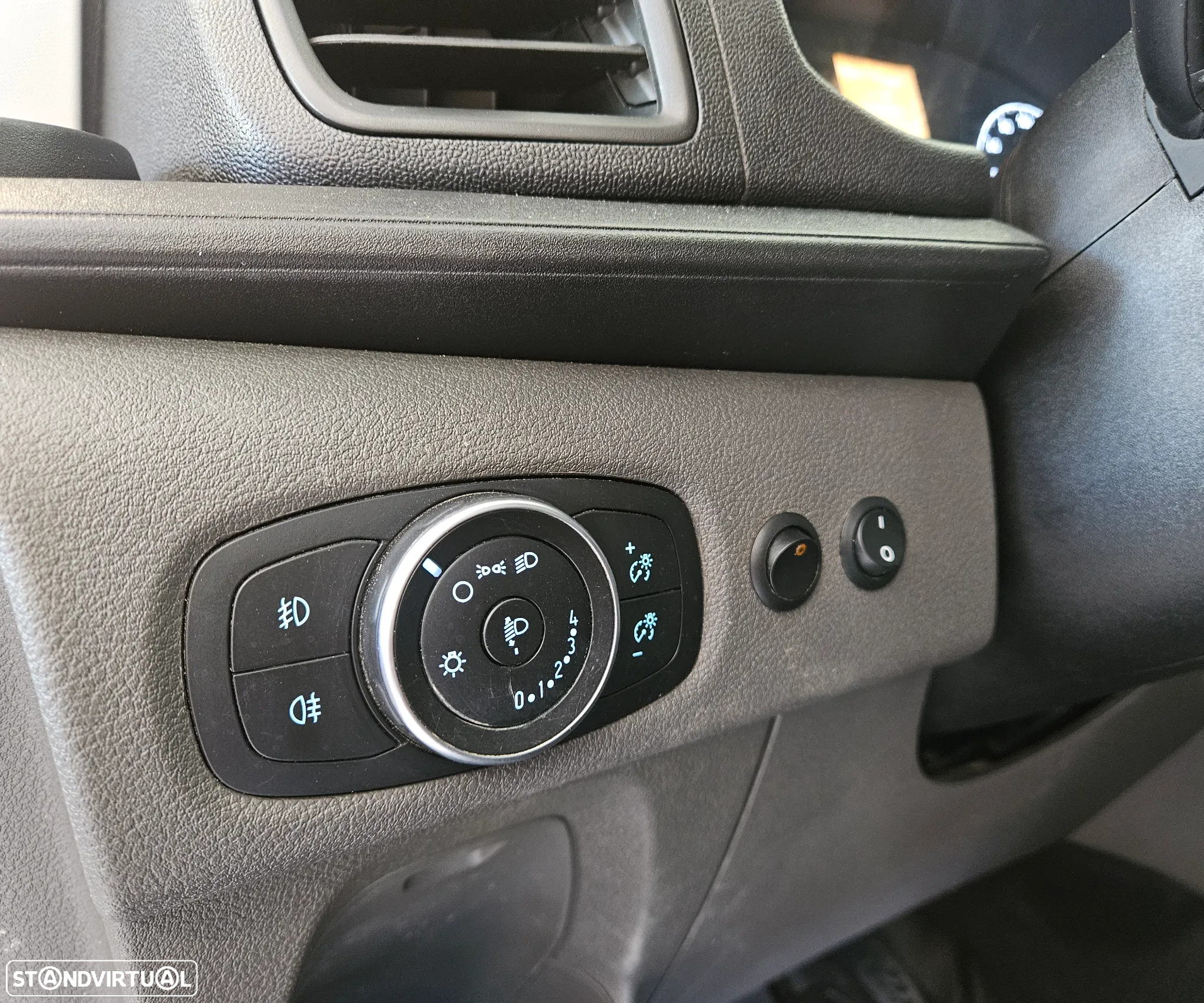 Ford Transit Custom Maxi Longa - 14