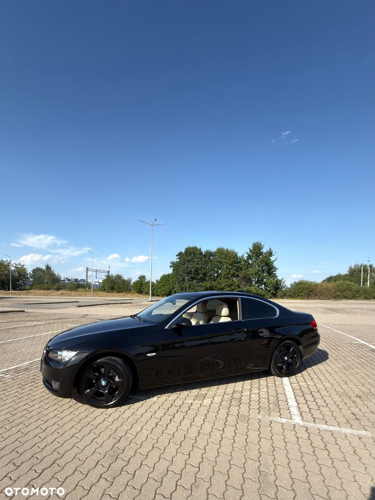 BMW Seria 3 330xi - 1