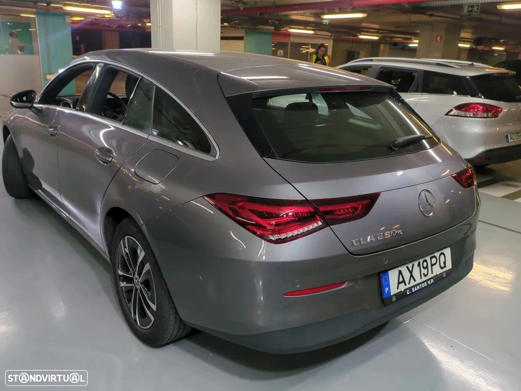 Mercedes-Benz CLA 250 e Shooting Brake Style Plus - 2