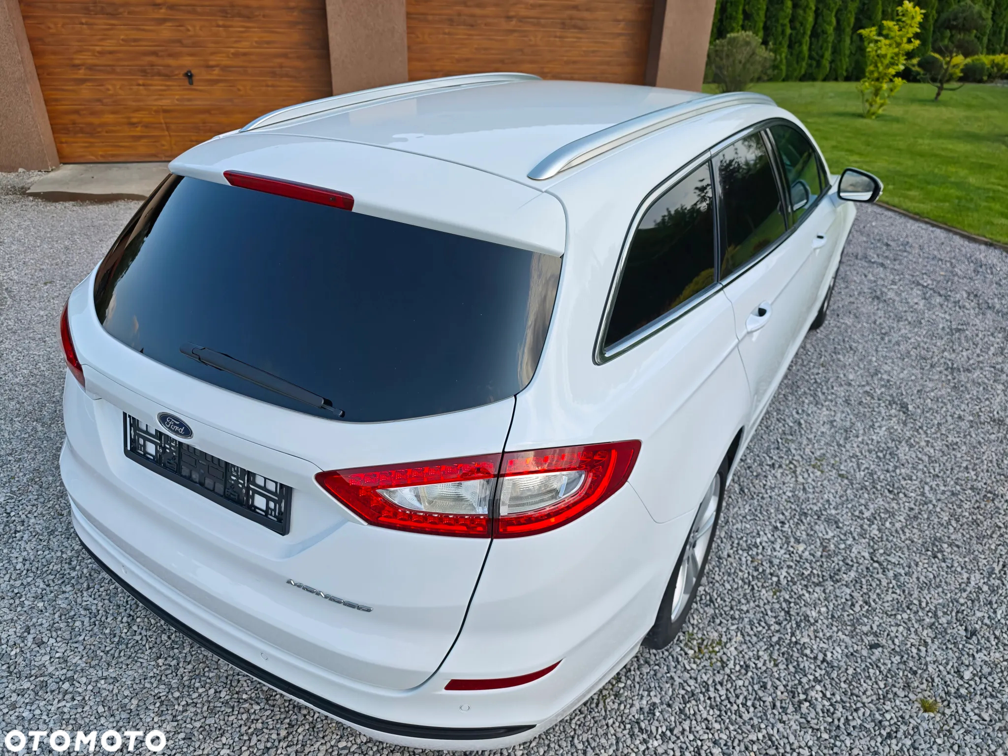 Ford Mondeo 2.0 EcoBlue ST-Line - 11
