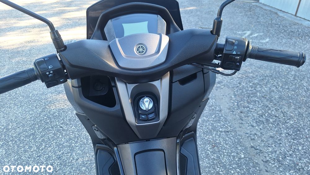 Yamaha NMAX - 19
