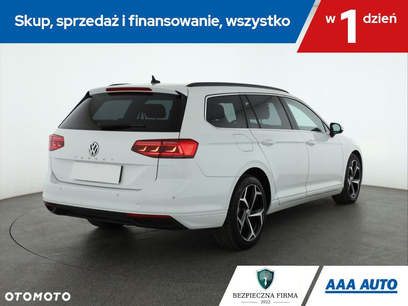 Volkswagen Passat - 6