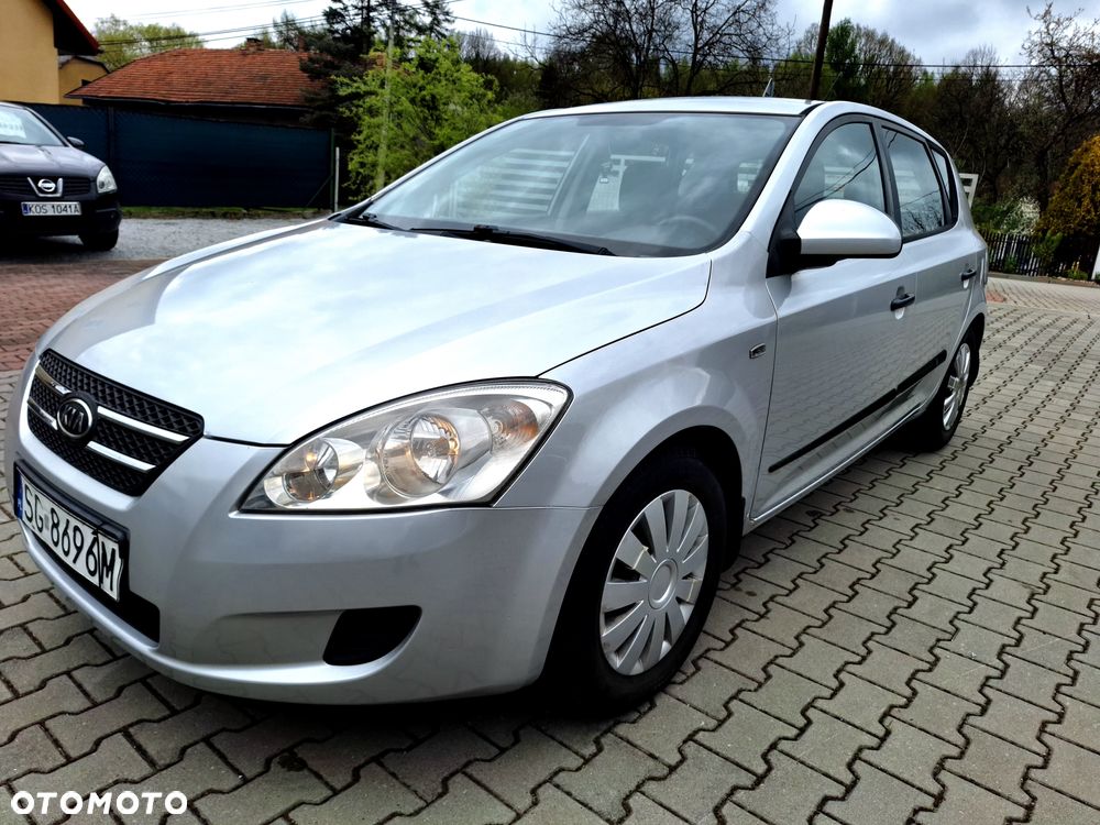 Kia Ceed - 17