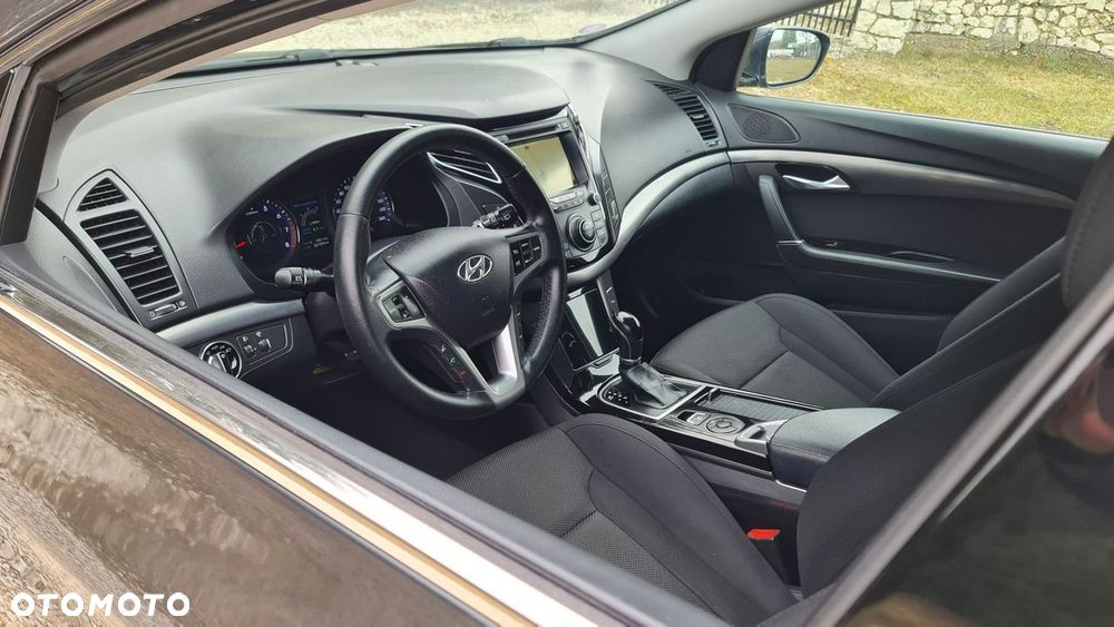 Hyundai i40 2.0 GDI Comfort + - 12