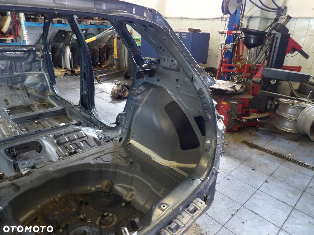 HYUNDAI I30 III 2-LIFT 22R HB BŁOTNIK TYŁ PRAWY TG8 - 3