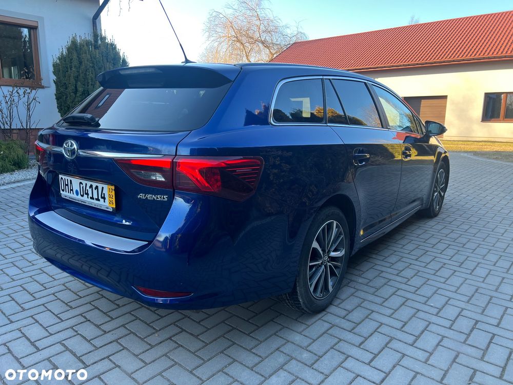 Toyota Avensis 2.0 D-4D Premium - 3