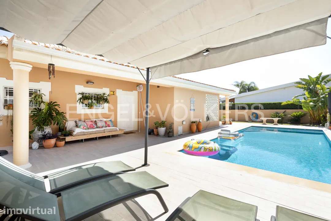 Moradia Isolada Tradicional com Piscina em Albufeira - Grande imagem: 4/49
