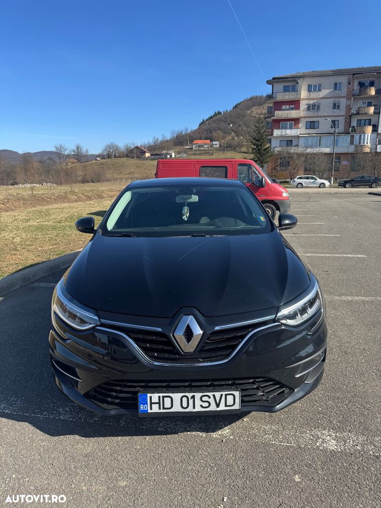 Renault Megane TCe 140 GPF Equilibre - 2