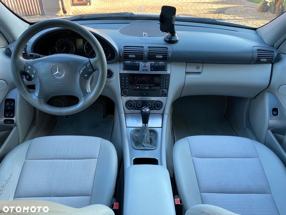 Mercedes-Benz Klasa C 200 CDI Avantgarde DPF - 9