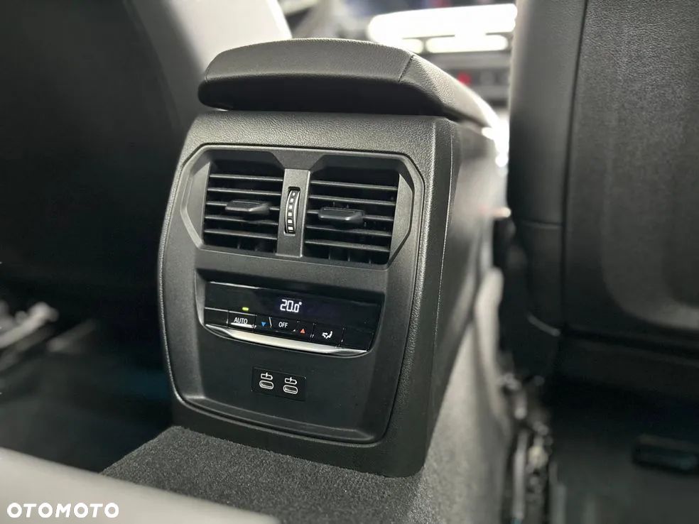 BMW Seria 3 - 35