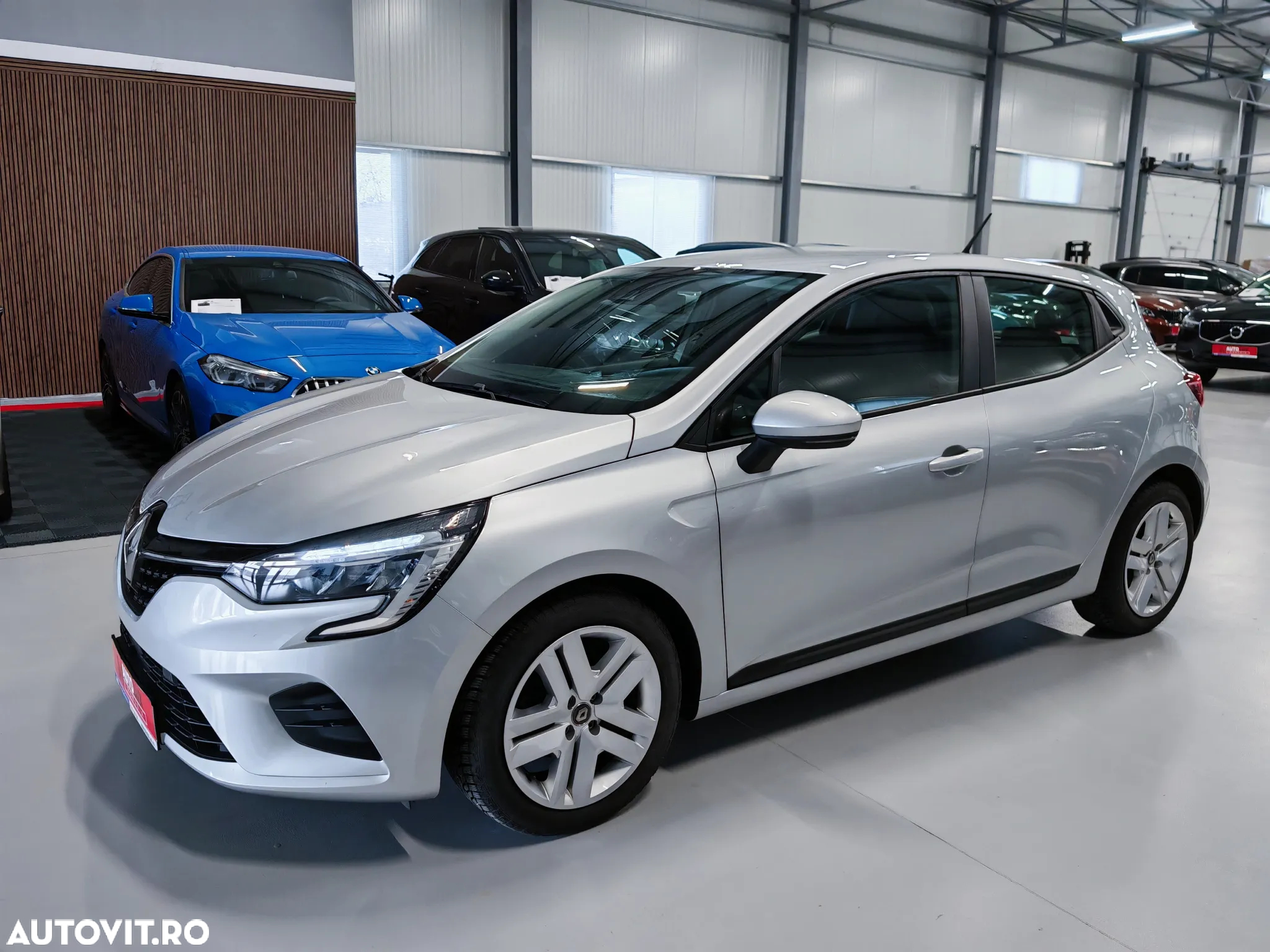 Renault Clio TCe 90 CVT TECHNO - 11