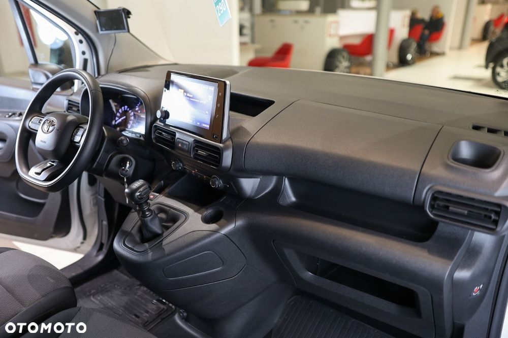 Toyota PROACE CITY - 32