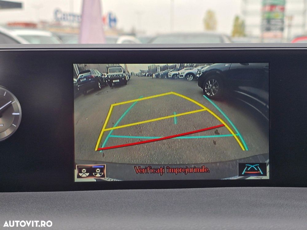 Lexus UX 250h Business Edition - 23