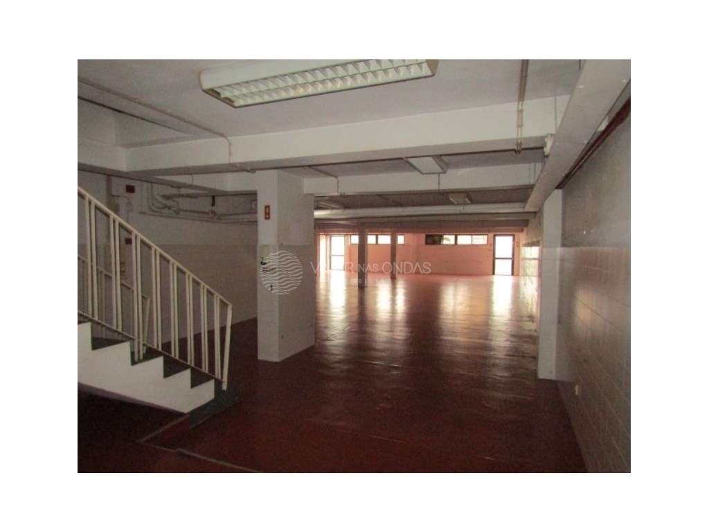 Espaço Comercial com Elevado Potencial de Rentabilidade na Boavista - Grande imagem: 5/16