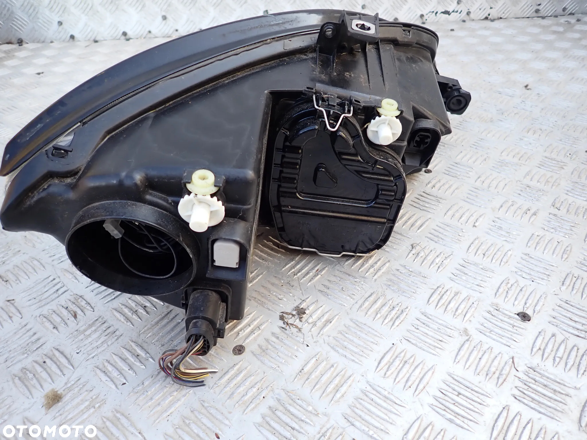LAMPA LEWY / PRAWY PRZÓD SEAT LEON II  89315799  / 5P1941006 - 5
