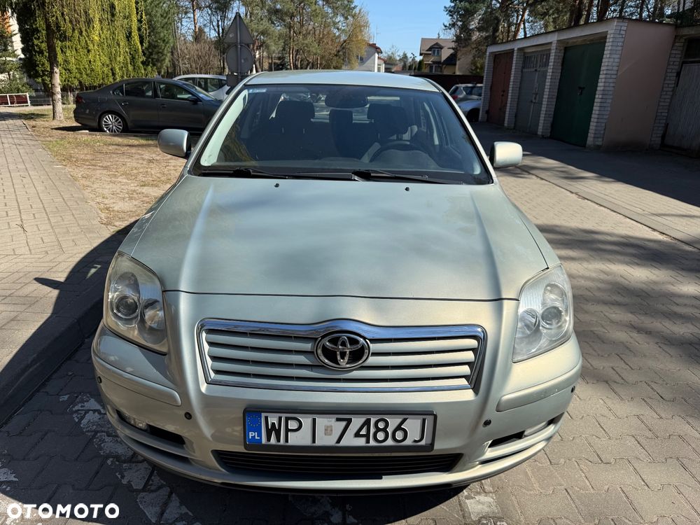 Toyota Avensis 1.8 VVT-i Sol - 10
