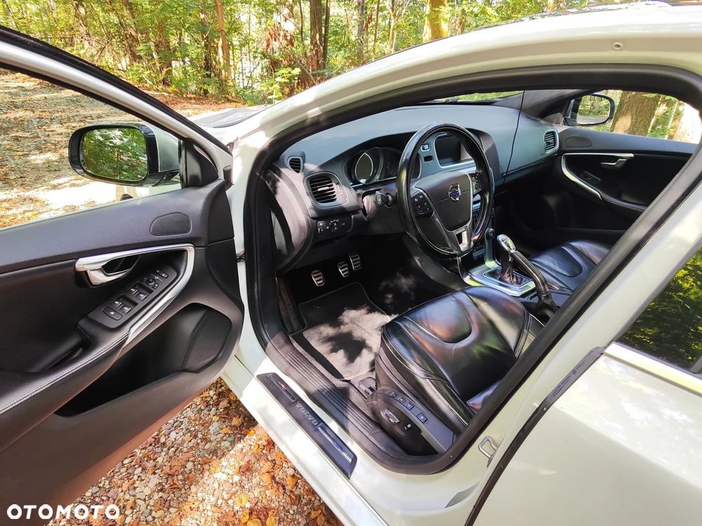 Volvo V40 D2 R-Design Summum - 9
