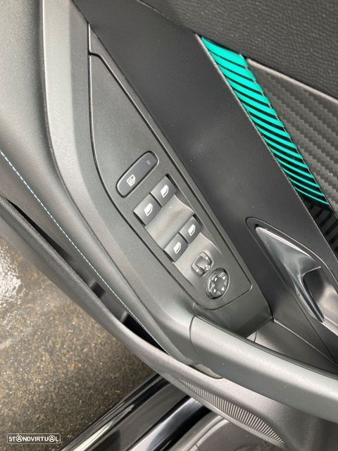 Peugeot e-2008 50 kWh Allure - 25