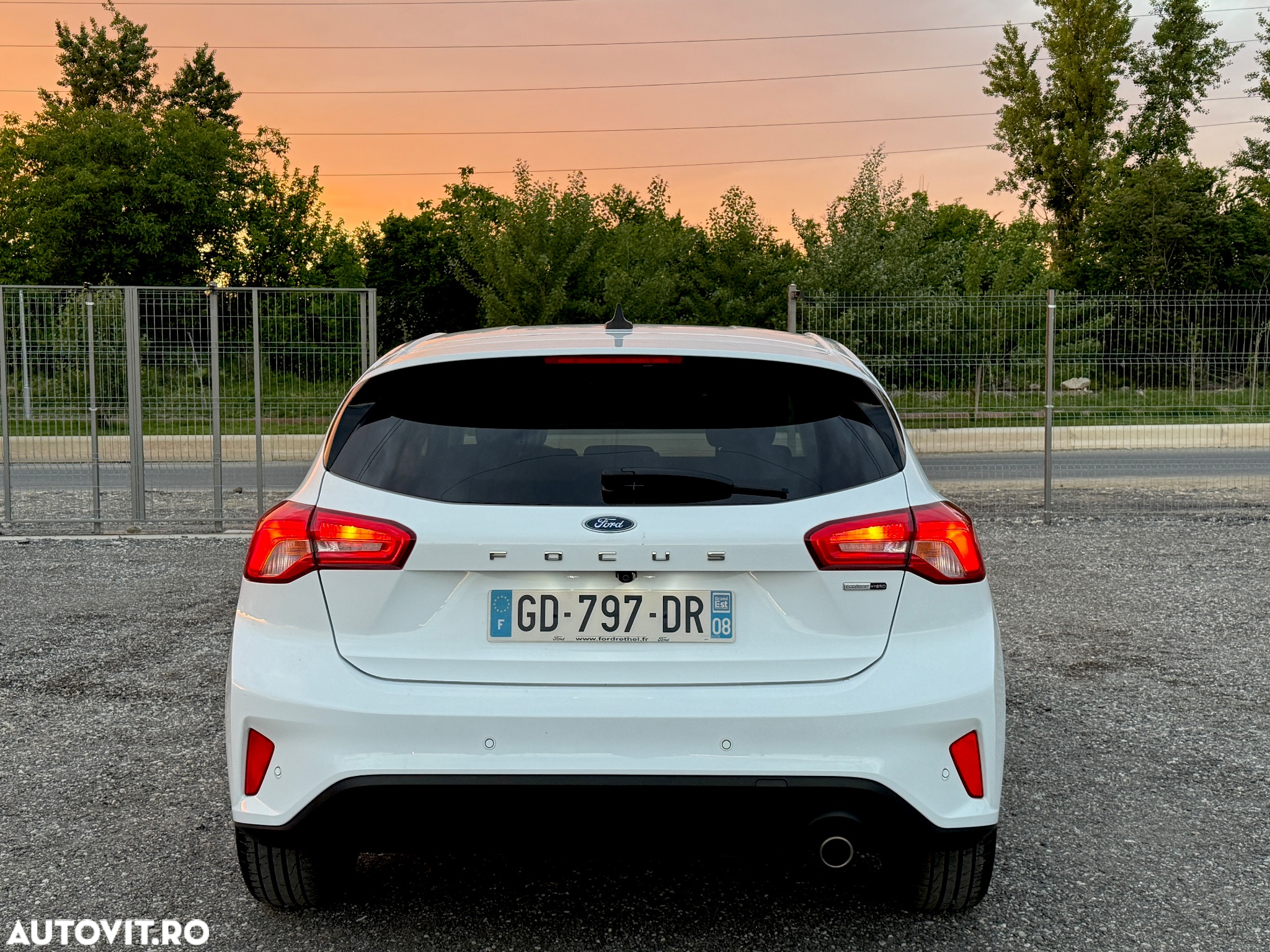 Ford Focus 1.0 EcoBoost Hybrid TITANIUM X - 7