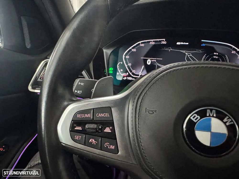 BMW 330 e Touring Pack M Auto - 20