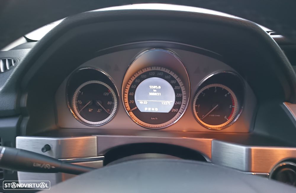 Mercedes-Benz GLK 220 CDI DPF BlueEFFICIENCY 7G-TRONIC - 4