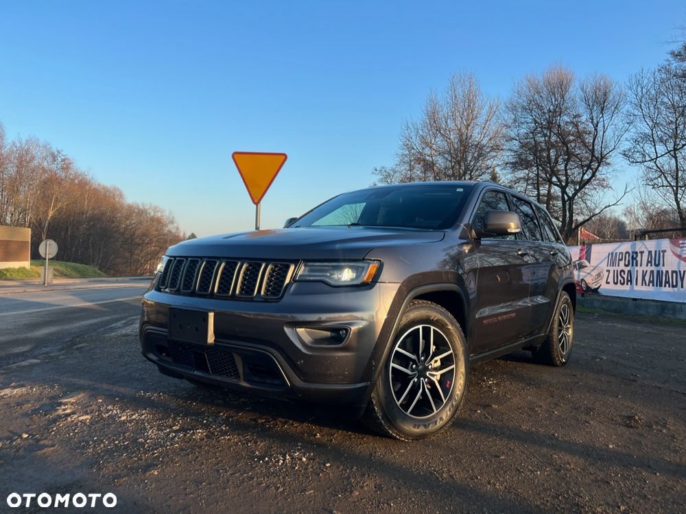 Jeep Grand Cherokee - 2