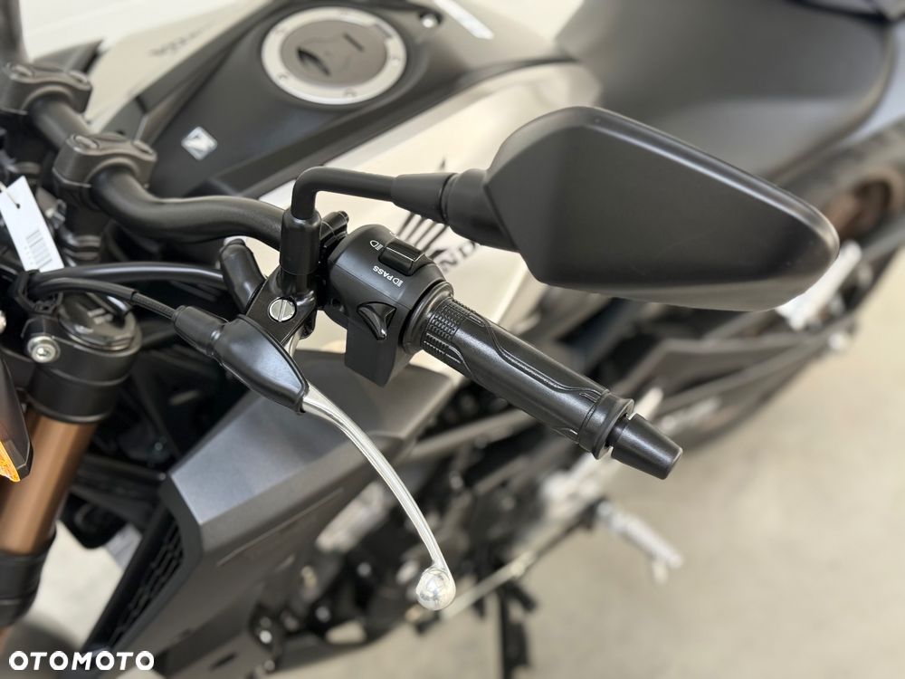 Honda CB - 26