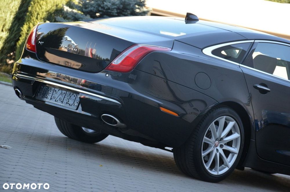 Jaguar XJ - 15