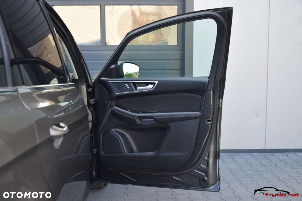 Ford S-Max - 24