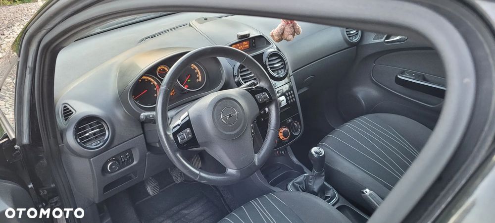 Opel Corsa 1.4 16V Navi - 11
